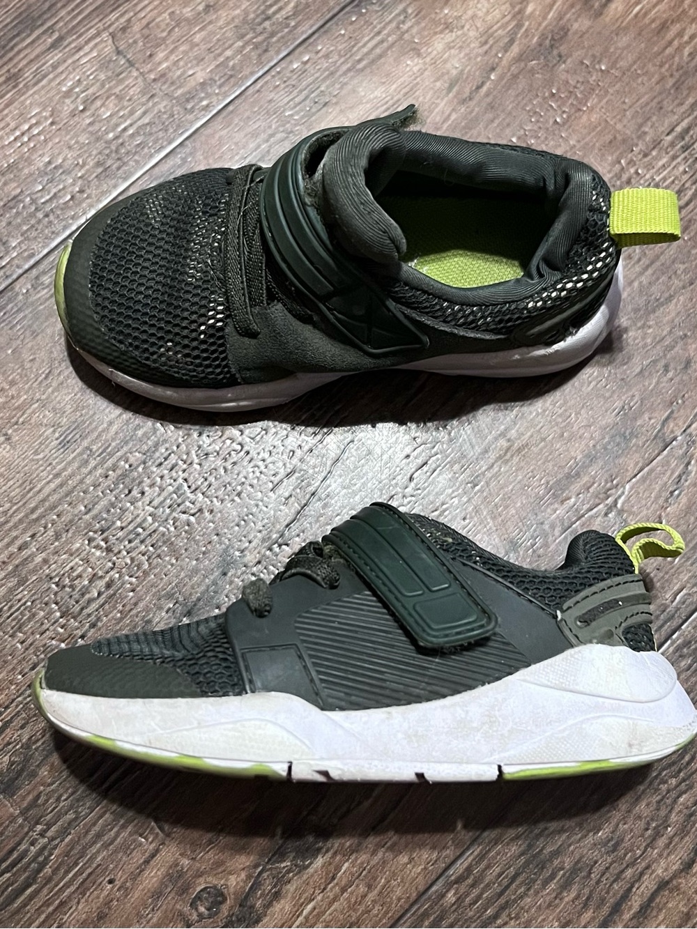 Kids army green and Lime Athletic Sneakers - Hook & Loop Closure